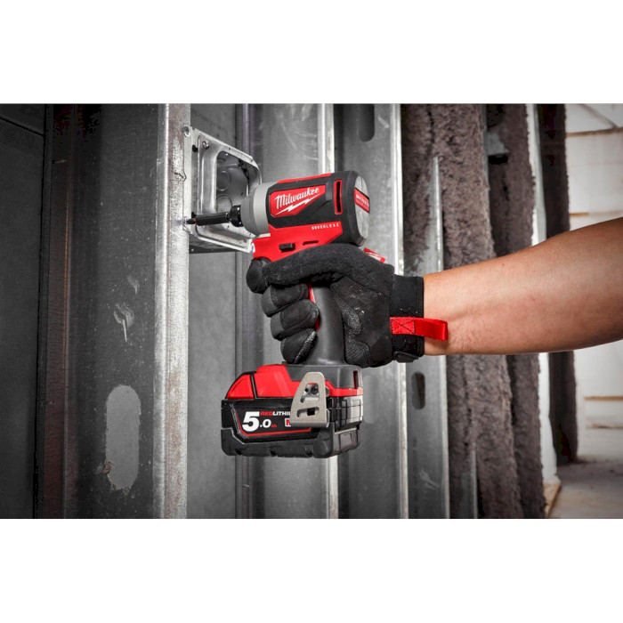 Гвинтоверт акумуляторний MILWAUKEE M18 BLID2-0X (4933464519)