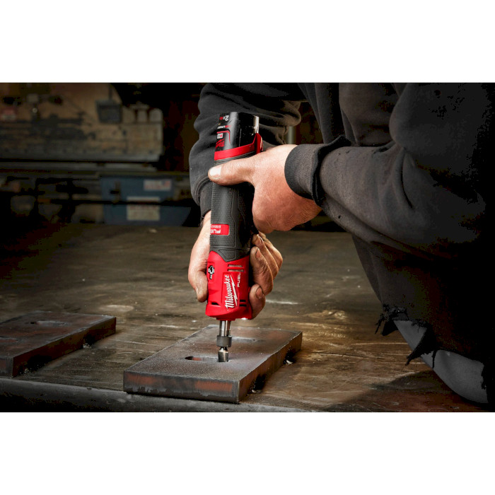 Прямая шлифмашина MILWAUKEE M12FDGS-422B (4933471436)