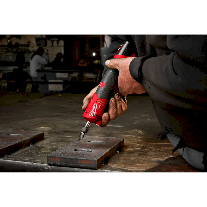 Прямая шлифмашина MILWAUKEE M12FDGS-422B (4933471436)