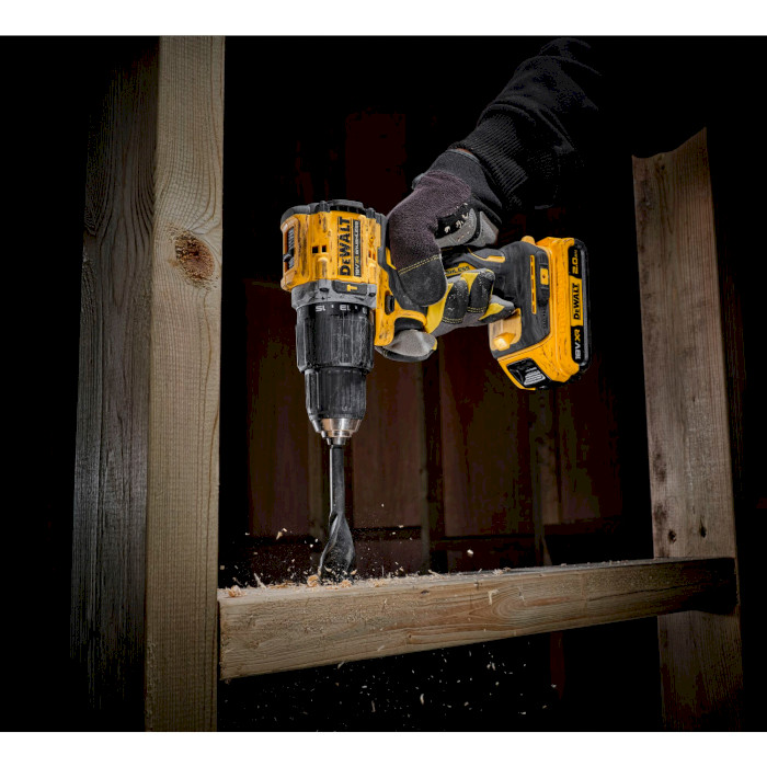 Аккумуляторная дрель-шуруповёрт DeWALT DCD100YD2T