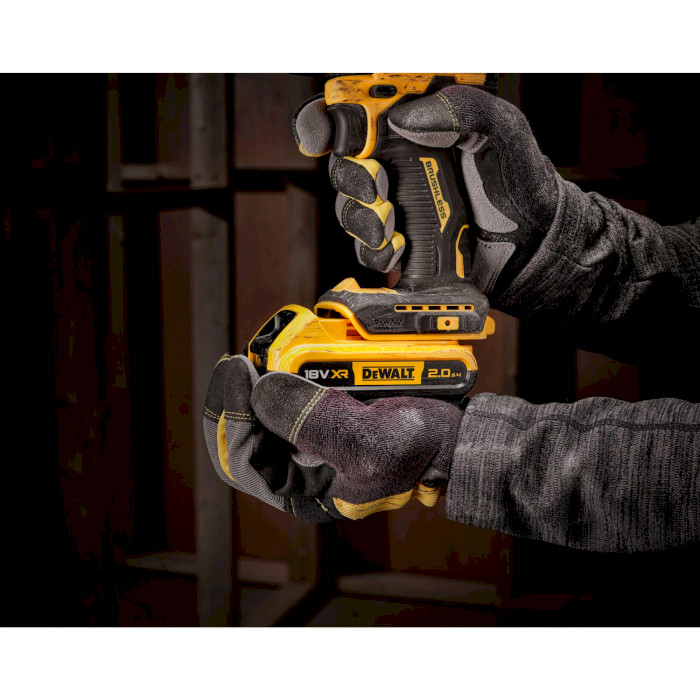 Аккумуляторная дрель-шуруповёрт DeWALT DCD100YD2T