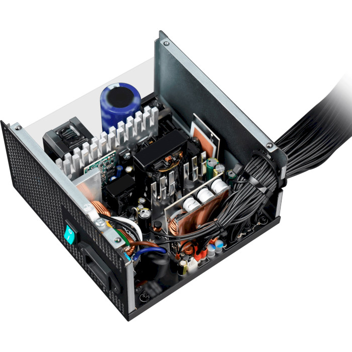 Блок питания 750W DEEPCOOL PN750D V2 (R-PN750D-FC0B-EU-V2)