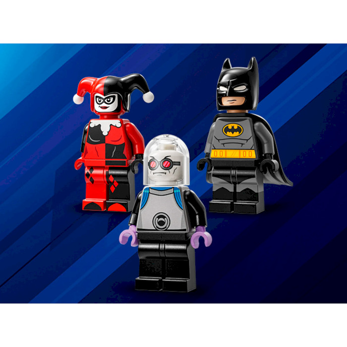 Конструктор LEGO Super Heroes DC Бэтмен на бетмобиле против Харли Квин и Мистера Фриза 435дет. (76274)