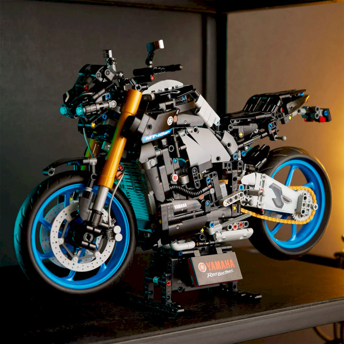 Конструктор LEGO Technic Yamaha MT-10 SP 1478дет. (42159)