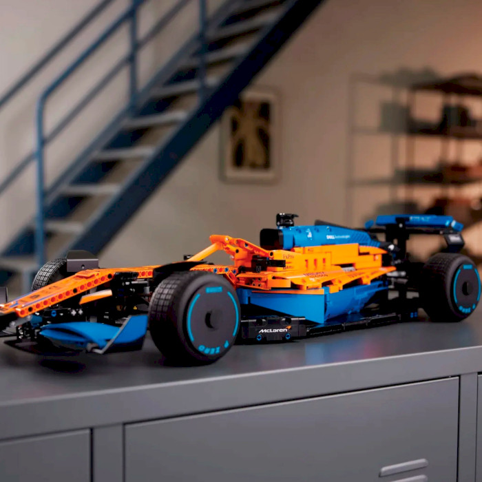 Конструктор LEGO Technic Гоночный автомобиль McLaren Formula 1 1434дет. (42141)