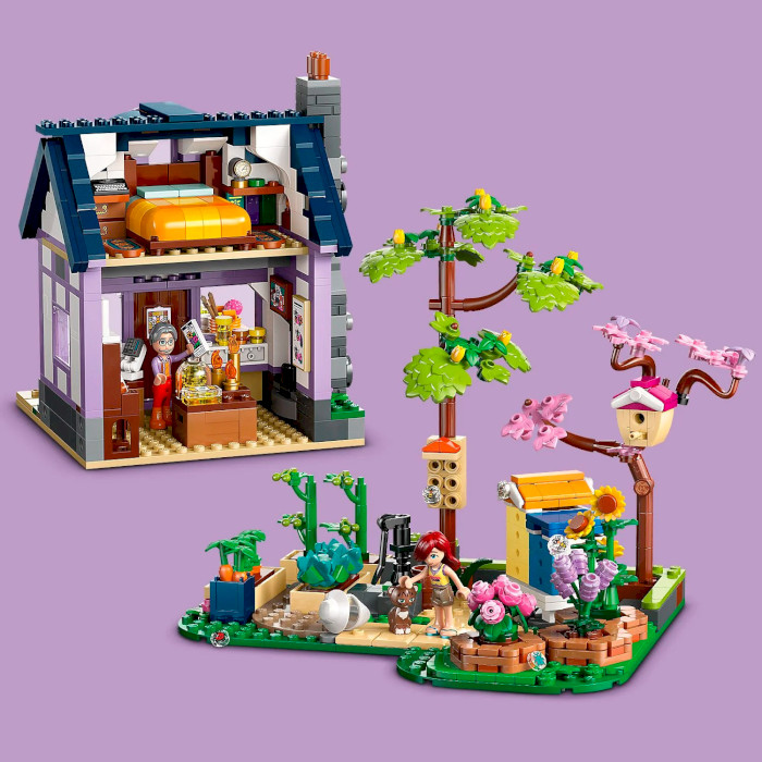 Конструктор LEGO Friends Домик и цветник пчеловодов 1261дет. (42669)