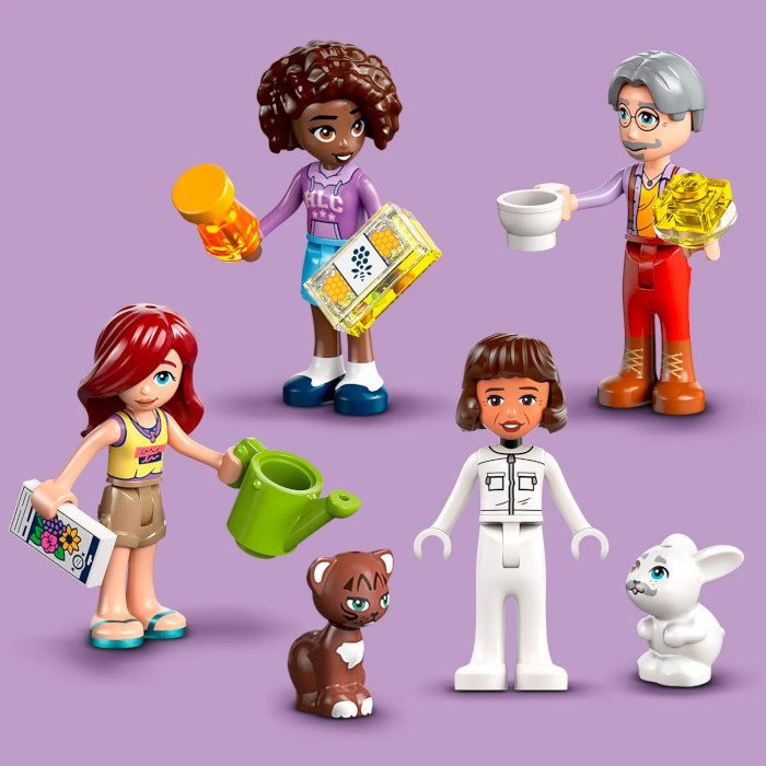 Конструктор LEGO Friends Домик и цветник пчеловодов 1261дет. (42669)