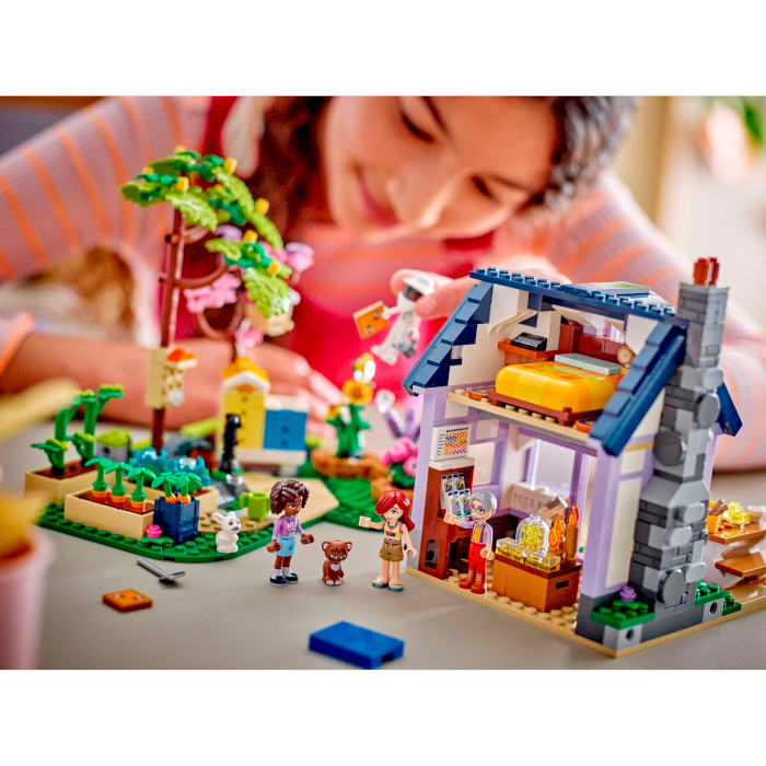 Конструктор LEGO Friends Домик и цветник пчеловодов 1261дет. (42669)