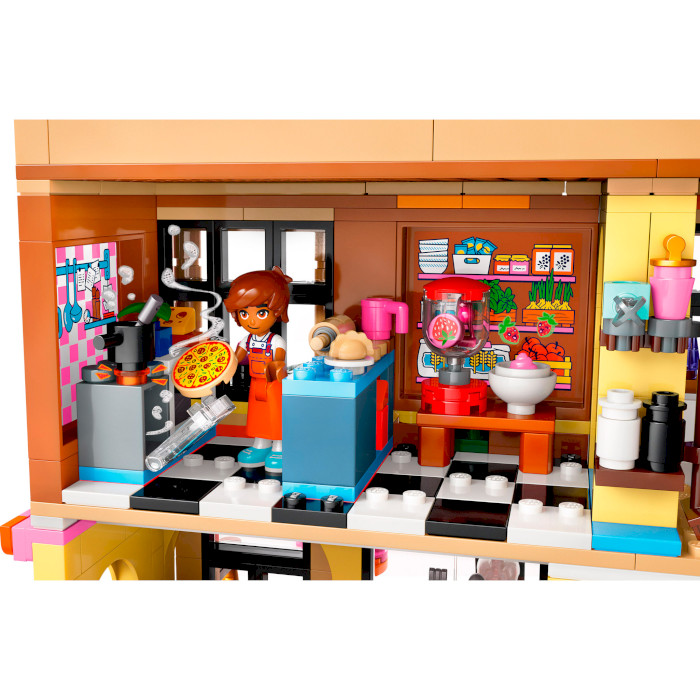 Конструктор LEGO Friends Ресторан и кулинарная школа 896дет. (42655)