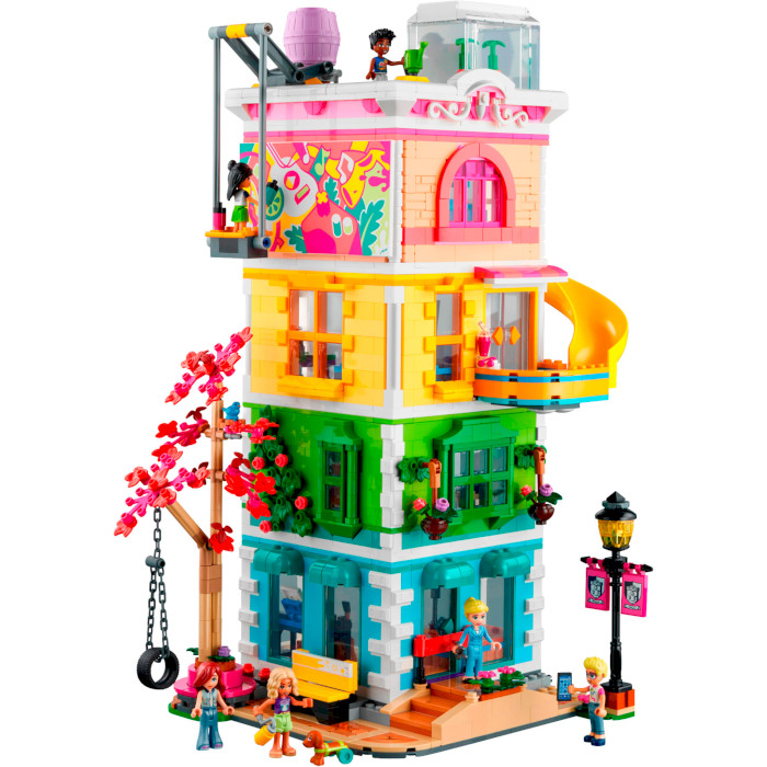 Конструктор LEGO Friends Хартлейк-Сити. Общественный центр 1513дет. (41748)