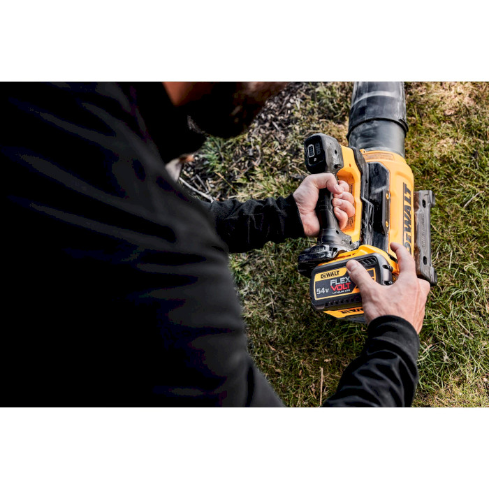 Воздуходувка аккумуляторная DeWALT DCMBL777X1