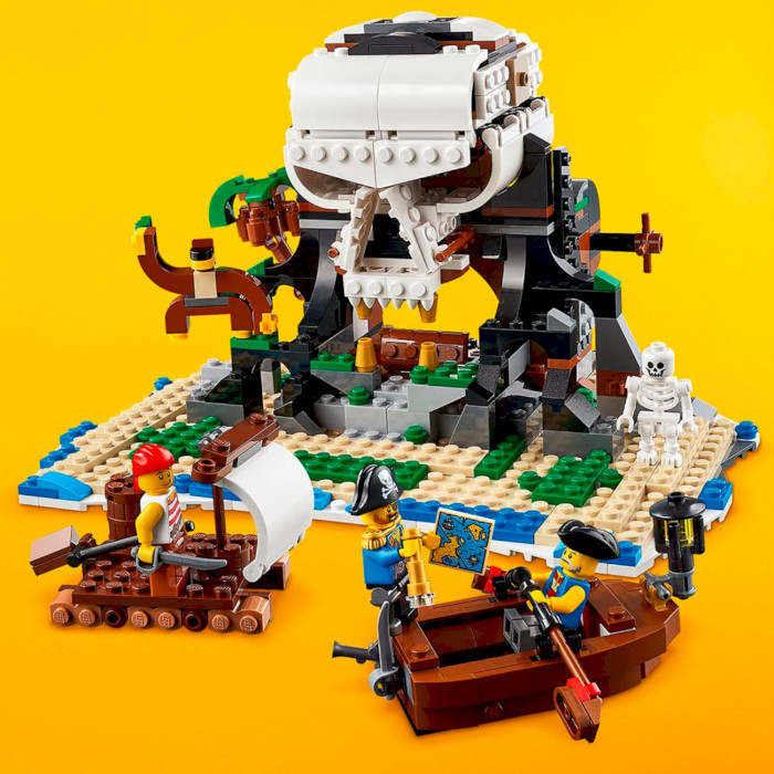 Конструктор LEGO Creator Пиратский корабль 1260дет. (31109)