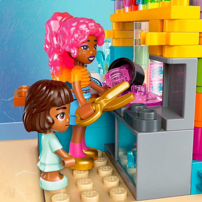 Конструктор LEGO Friends Конфетная Хартлэйк-Сити 376дет. (42649)