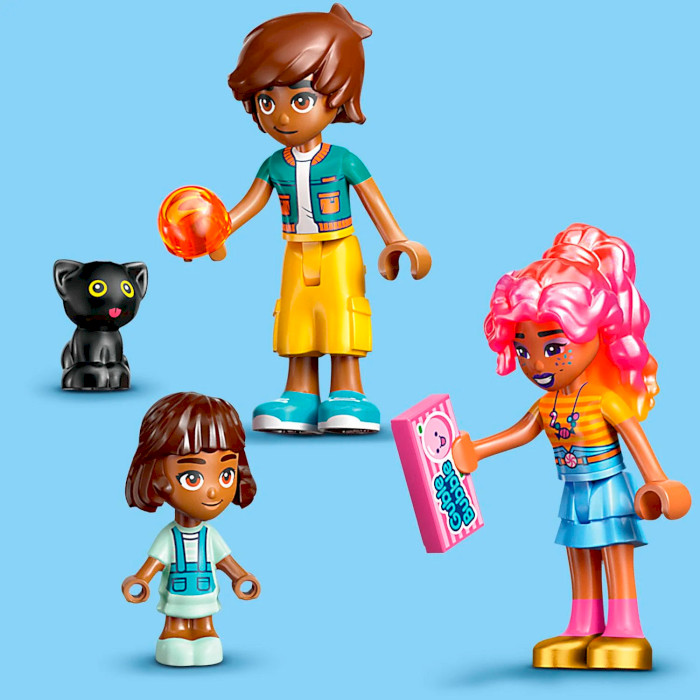 Конструктор LEGO Friends Конфетная Хартлэйк-Сити 376дет. (42649)