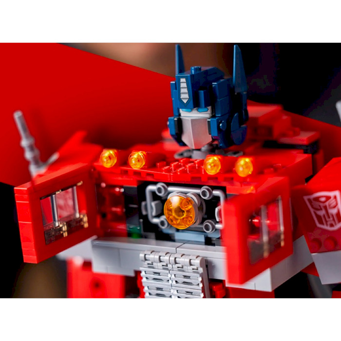 Конструктор LEGO Icons Optimus Prime 1508дет. (10302)