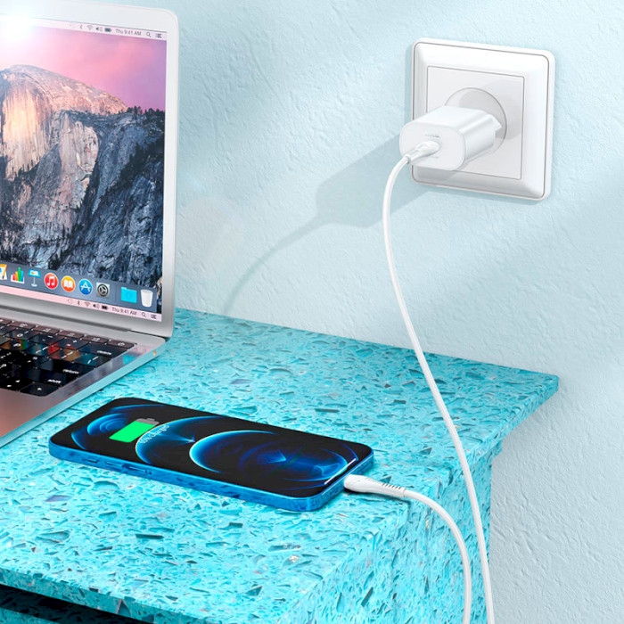 Зарядний пристрій HOCO N22 Jetta 1xUSB-C, PD25W White w/Type-C to Lightning cable (6931474760074)