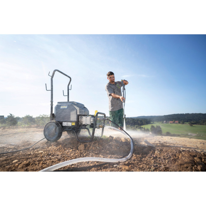 Минимойка высокого давления KARCHER HD 9/20-4 M Classic (1.367-903.0)