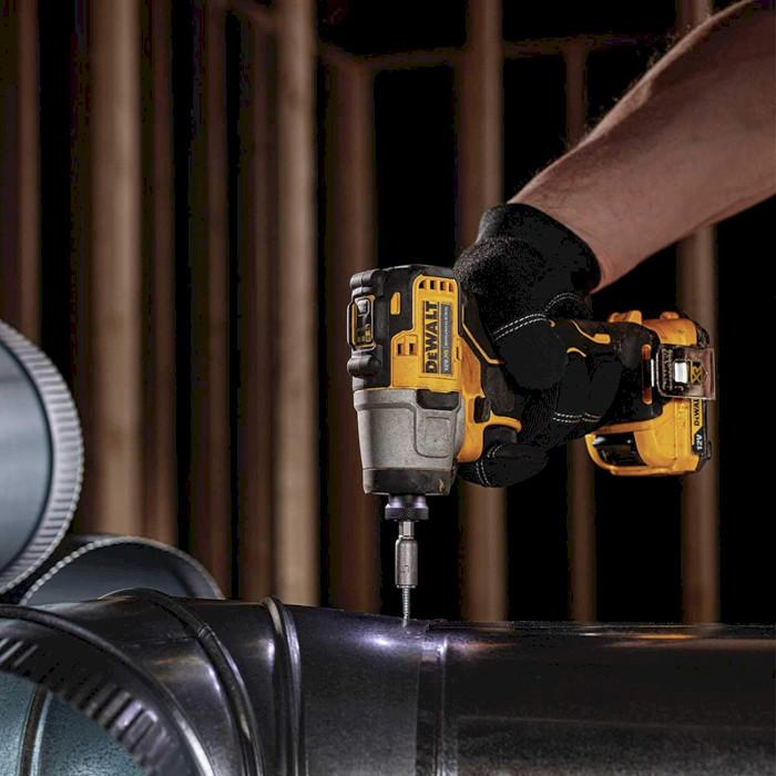 Аккумуляторный шуруповёрт DEWALT DCF801D2