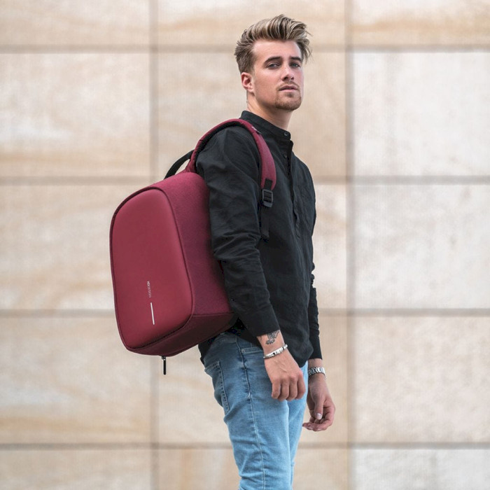 Рюкзак XD DESIGN Bobby Hero Regular Anti-Theft Backpack Red (P705.294)