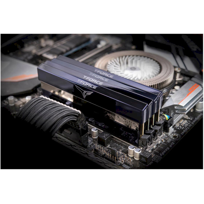Модуль пам'яті TEAM T-Force Xtreem ARGB DDR4 3200MHz 16GB Kit 2x8GB (TF10D416G3200HC16CDC01)