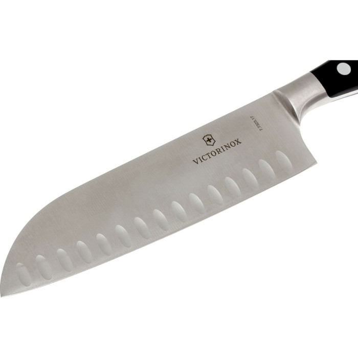 Шеф-ніж VICTORINOX Grand Maitre Santoku Knife Fluted Edge 170мм (7.7323.17G)