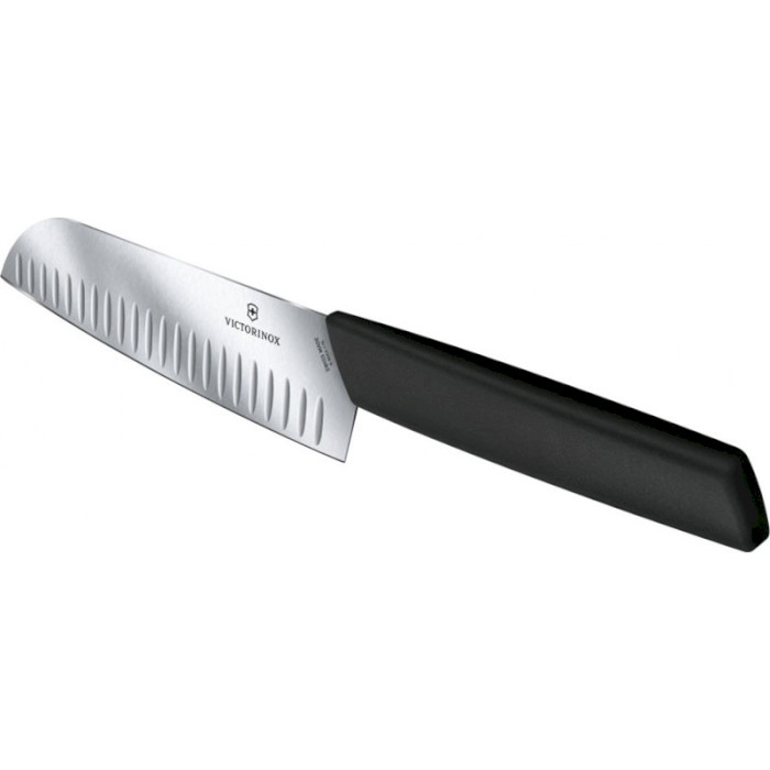 Нож кухонный VICTORINOX SwissModern Santoku 170мм (6.9053.17KB)