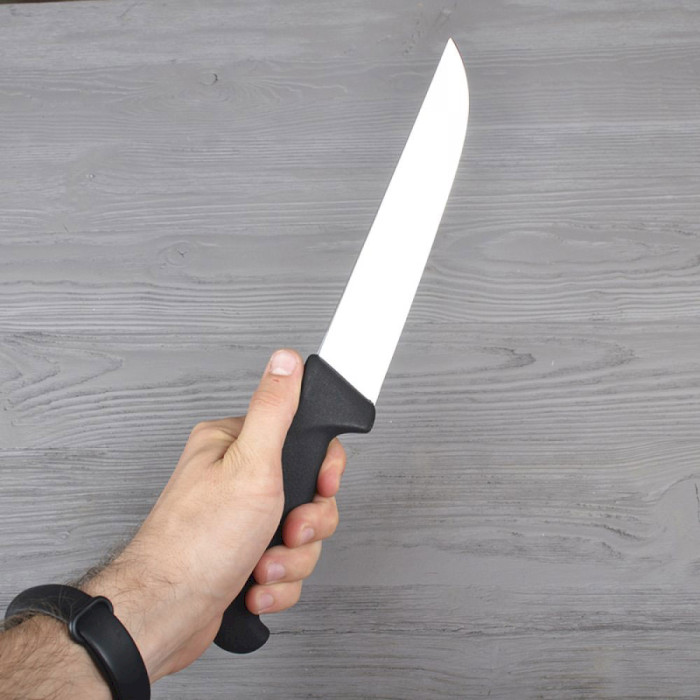 Нож кухонный для мяса VICTORINOX Fibrox Butcher 180мм (5.5203.18)