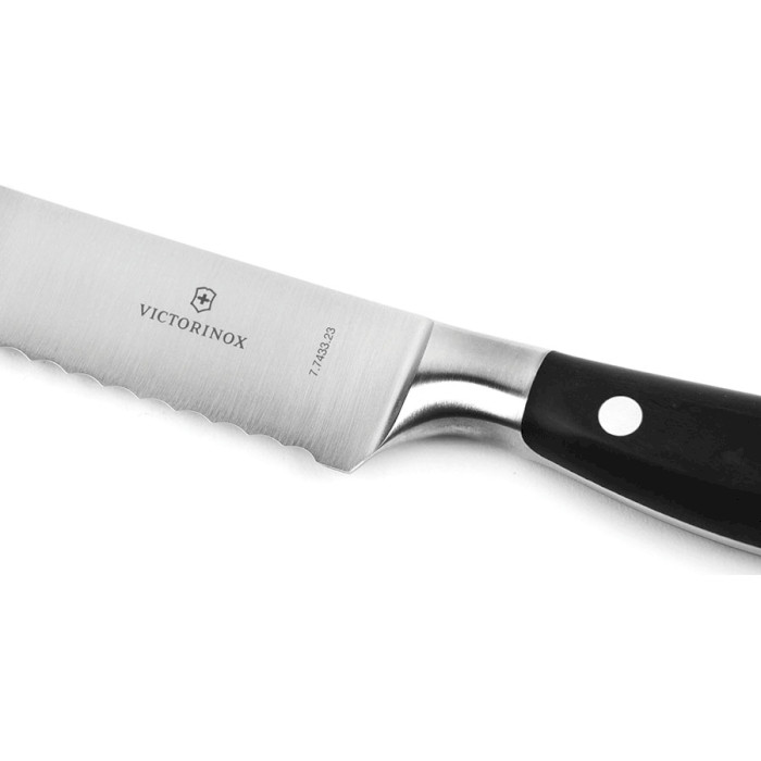 Нож кухонный для хлеба VICTORINOX Grand Maitre Bread 230мм (7.7433.23G)