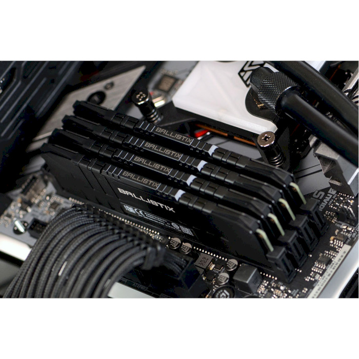 Модуль пам'яті CRUCIAL Ballistix Black DDR4 3600MHz 16GB (BL16G36C16U4B)