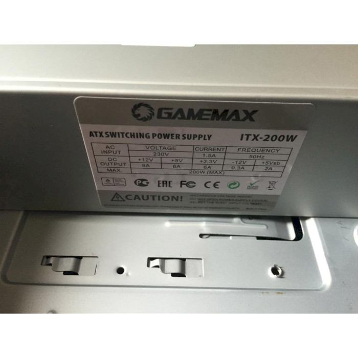 Корпус GAMEMAX ST-102-U3 200W