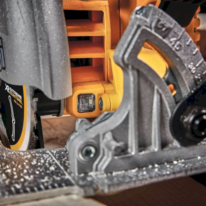 Акумуляторна дискова пила DEWALT DCS573T1