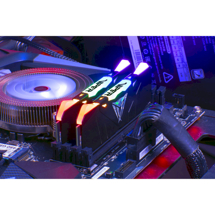 Модуль памяти PATRIOT Viper RGB DDR4 4000MHz 16GB Kit 2x8GB (PVR416G400C9K)