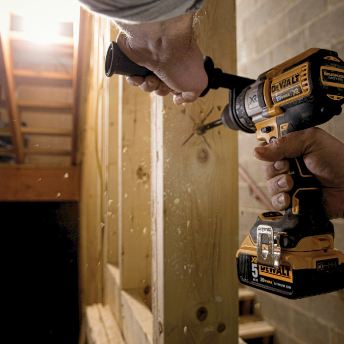 Акумуляторний дриль-шурупокрут DEWALT DCD991T2