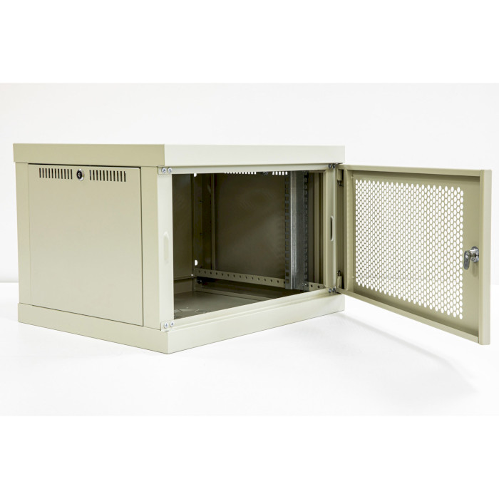 Настенный шкаф 19" CSV Wallmount Lite 6U-450 Perforated (6U, 570x450мм, RAL7035)